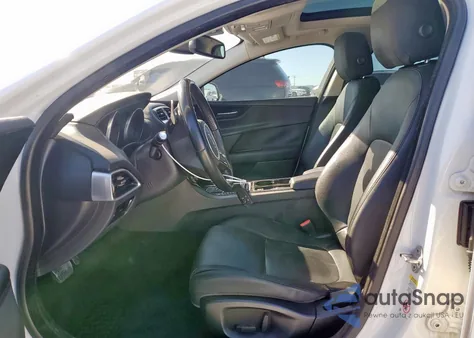 2017 Jaguar Xe from USA, damaged, VIN SAJAR4BNXHA976286